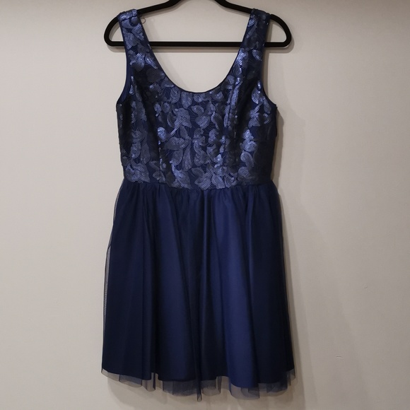 Aidan Mattox - Picture 4 of 6